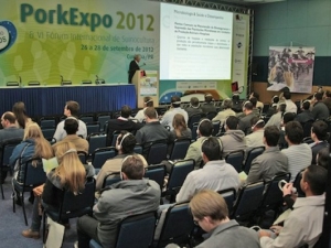 Com 95% dos estandes vendidos, a PorkExpo 2014 destaca-se como maior evento de suinocultura do mundo